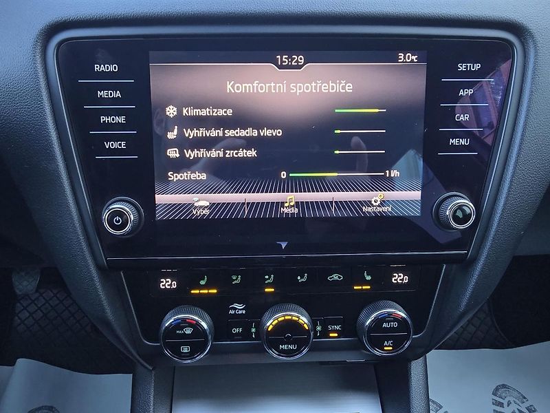 Škoda Octavia STYLE LED DIGIKLIMA-DPH - fotka 18 z 37