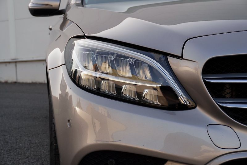 Mercedes-Benz Třídy C C 220CDi 4Matic Business - fotka 10 z 34
