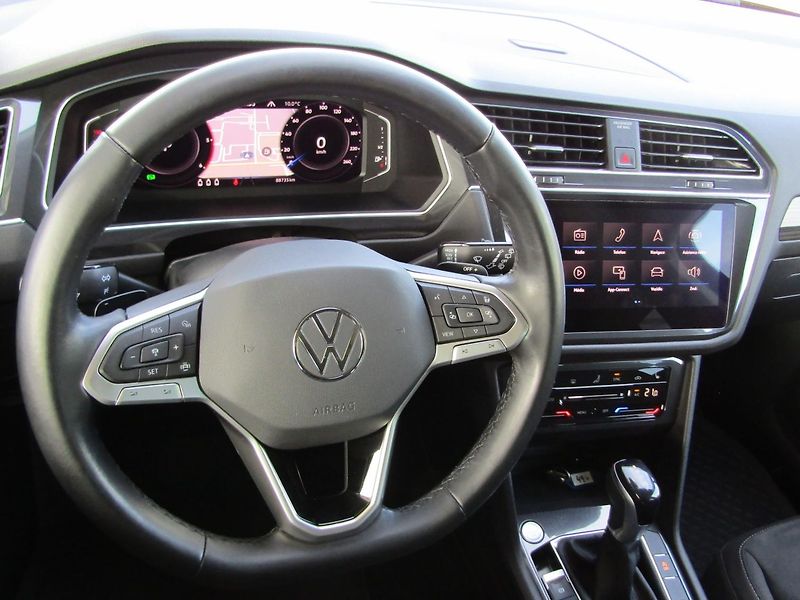 Volkswagen Tiguan Elegance 2.0 TDI 147 kW DSG 4 - fotka 17 z 30