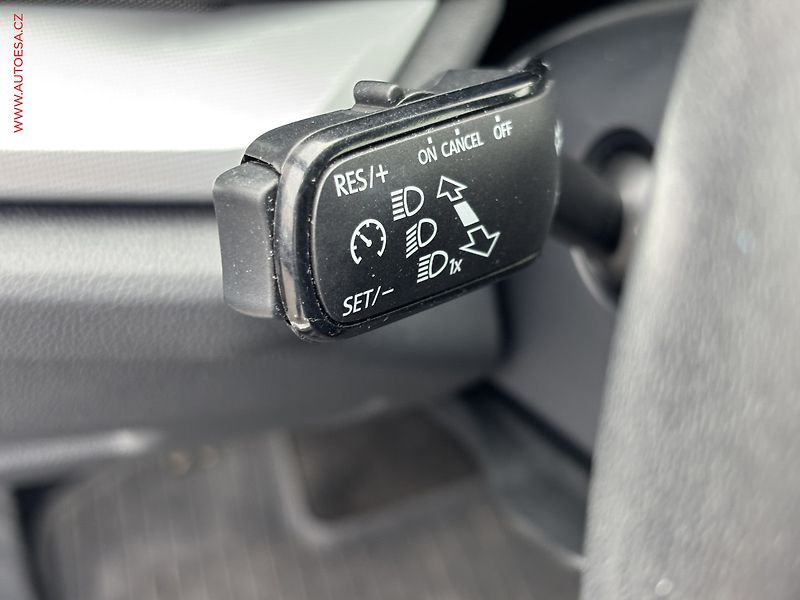 Škoda Octavia (2021) 2.0 TDi, 1.maj,ČR, Style - fotka 15 z 20