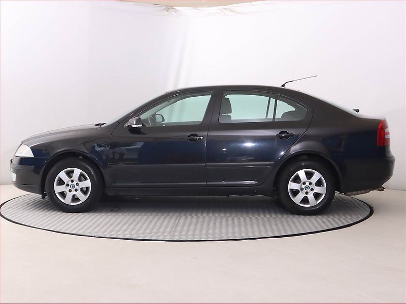 Škoda Octavia (2008) 1.9 TDI DPF, Serv.kniha - fotka 3 z 17