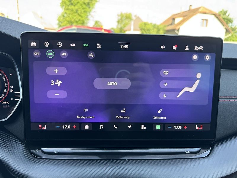 Škoda Octavia (2025) RS 2.0TSi DSG LED Webasto Pano - fotka 12 z 50