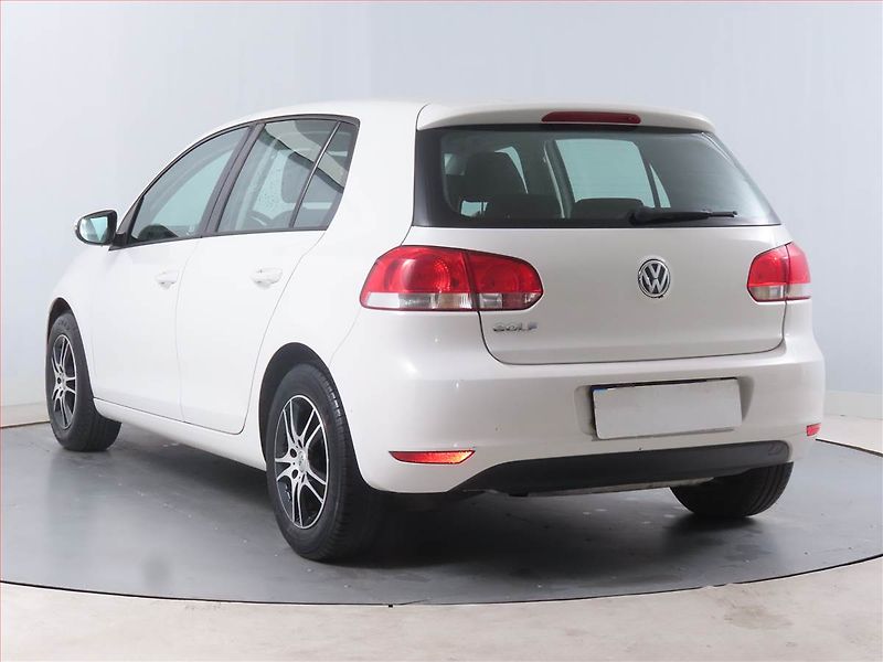 Volkswagen Golf (2012) 1.2 TSI, Tempomat - fotka 4 z 14
