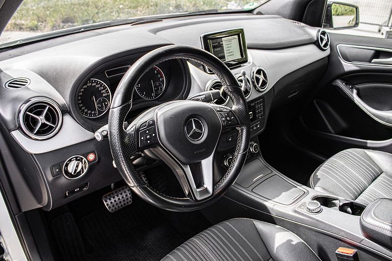 Mercedes-Benz Třídy B - fotka 13 z 34