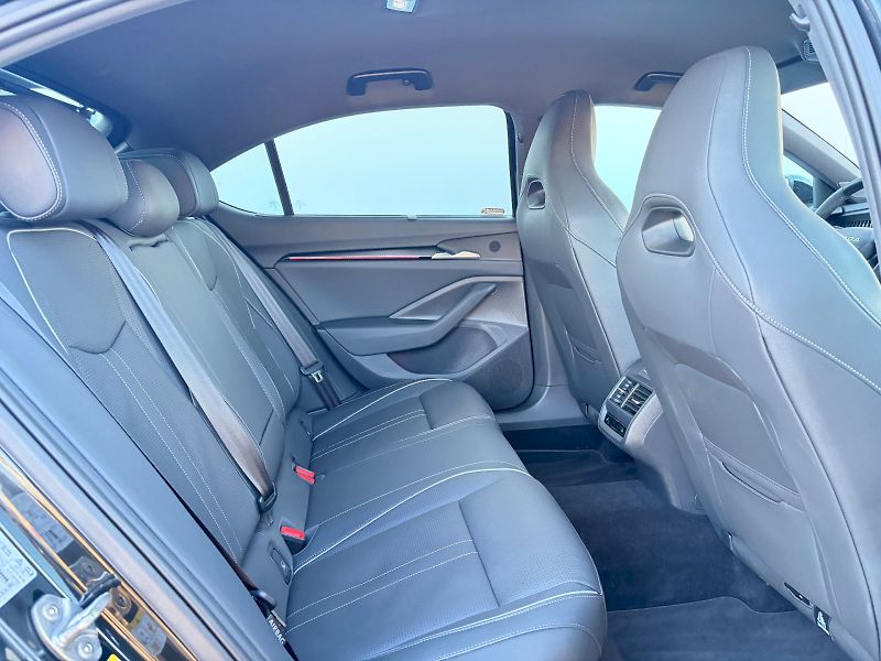 Škoda Superb (2026) DSG 2.0 TDI / 142kW / 4x4 / SP - fotka 9 z 35