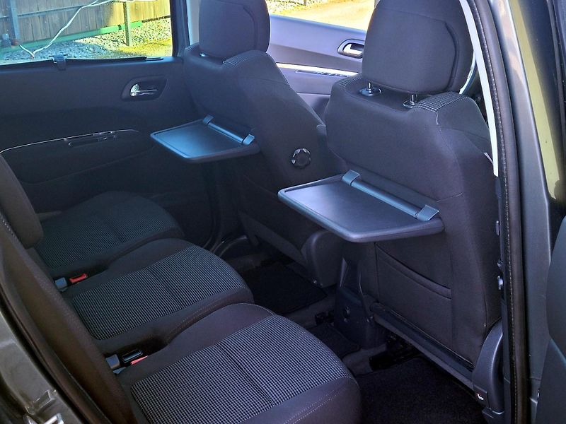 Peugeot 5008 1,6THP SW *DIGIKLIMA* - fotka 27 z 48