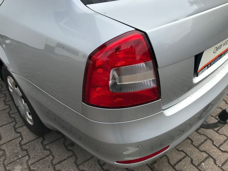 Škoda Octavia (2011) CLASSIC  1,2 TSI - fotka 17 z 21