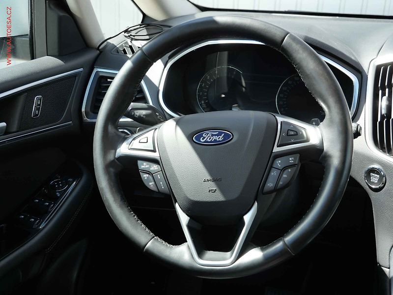 Ford S-MAX (2016) 2.0 TDCi, AT, STK6/28 - fotka 11 z 33