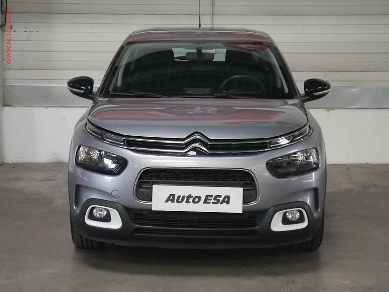 Citroën C4 Cactus (2018) 1.2 PT, 2.maj,ČR, servis - fotka 2 z 19