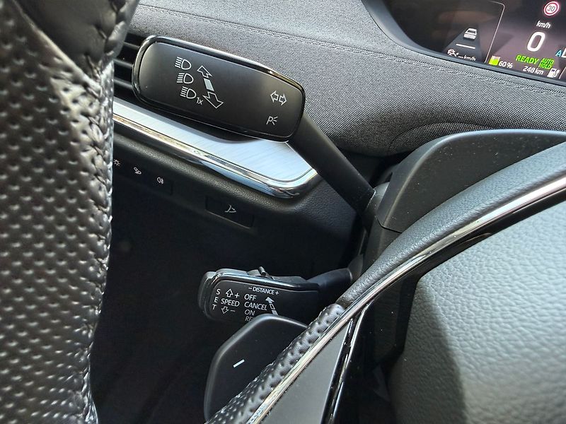 Škoda Enyaq 82 kWh / LOFT / Matrix LED/ Te - fotka 34 z 43