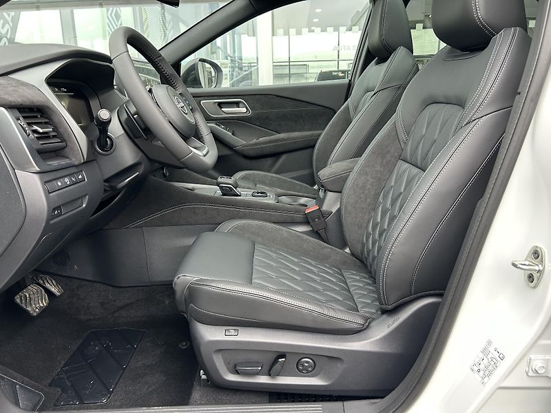 Nissan Qashqai (2026) Tekna Plus 4x4 1.3T 116kw AT - fotka 6 z 9