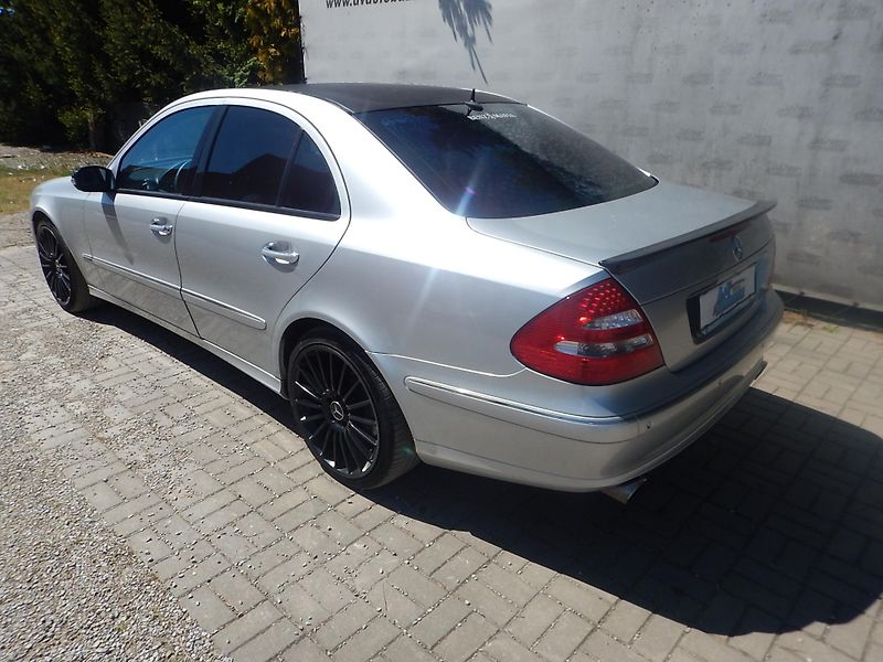 Mercedes-Benz Třídy E E 350 4MATIC, DIGIKLIMA - fotka 4 z 32