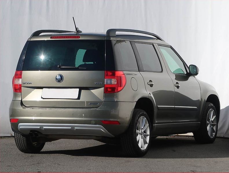 Škoda Yeti (2015) GreenLine 1.6 TDI, Navi - fotka 5 z 20