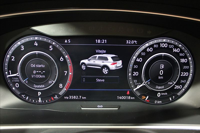 Volkswagen Tiguan Allspace 2,0 TSI ALL 4M DSG R-line - fotka 21 z 33