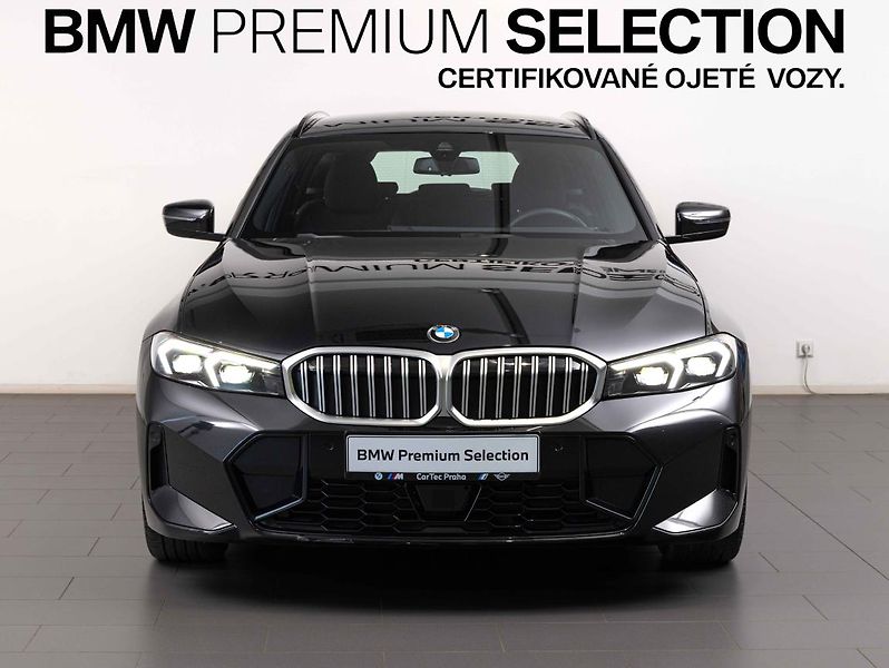 BMW Řada 3 330i xDrive Touring - fotka 2 z 20