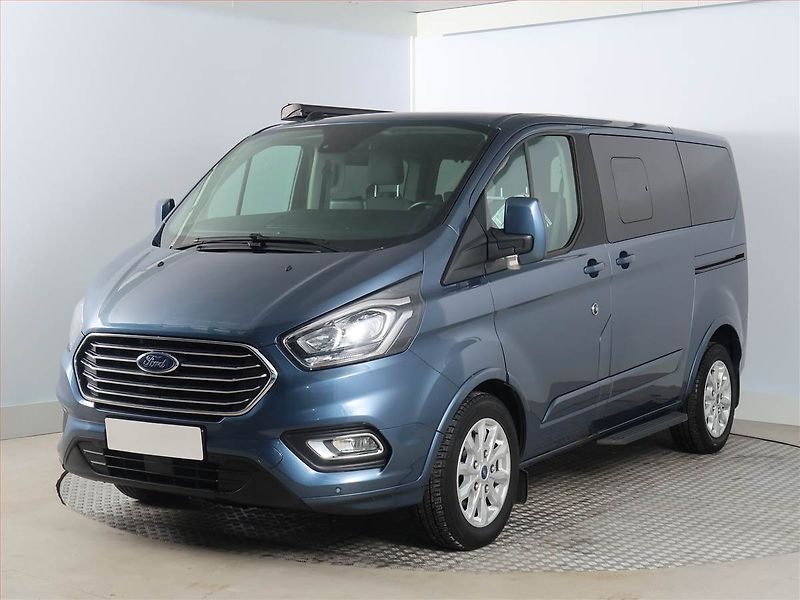 Ford Tourneo Custom (2022) Titanium 2.0 EcoBlue, ČR, 1Maj - fotka 2 z 19