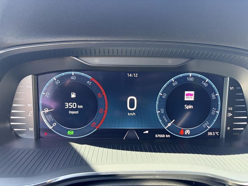 Škoda Octavia SCOUT 2.0 TDI DSG MATRIX - fotka 20 z 56
