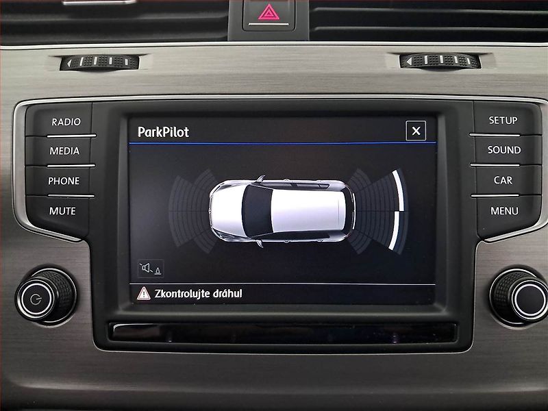 Volkswagen Golf (2016) 1.2 TSI, Serv.kniha, Kůže - fotka 15 z 17