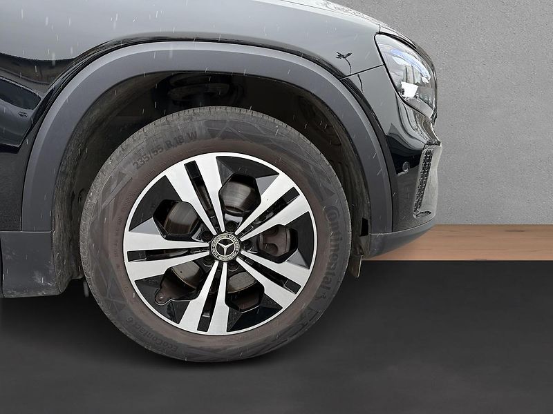 Mercedes-Benz GLB 200d 4MATIC, CZ - fotka 15 z 18