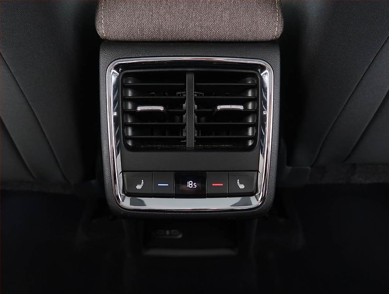 Škoda Enyaq (2021) 60 (62 kWh), SoH 93% - fotka 24 z 30