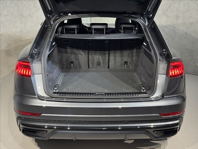Audi Q8 3,0 TDi  S-Line HD LED Záruka - fotka 13 z 50