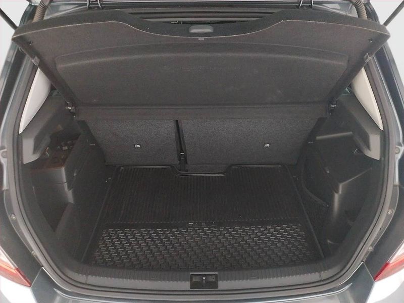 Škoda Fabia (2015) Style 1.2 TSI, Navi, Tempomat - fotka 14 z 20