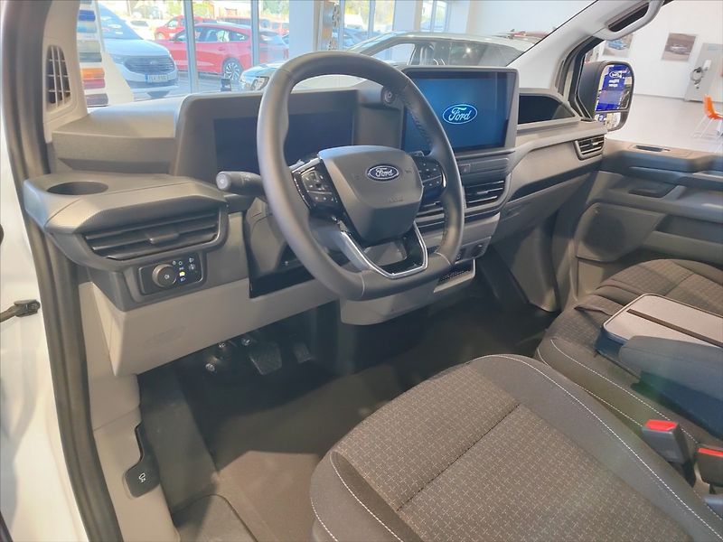 Ford Transit Custom 340 L2 Trend 64 kWh Dojezd 314 - fotka 20 z 25
