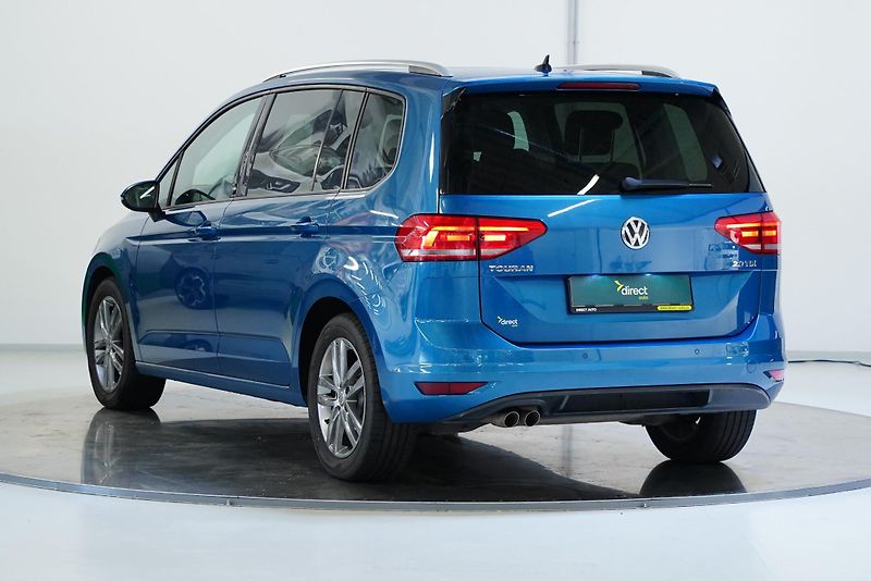 Volkswagen Touran - fotka 7 z 29