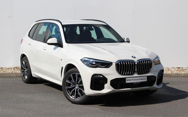 BMW X5 xDrive30d - fotka 7 z 24