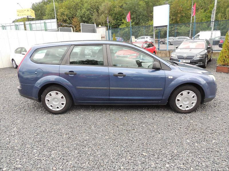 Ford Focus (2006) 1,6TDCi,80kw,Combi,klima - fotka 4 z 30