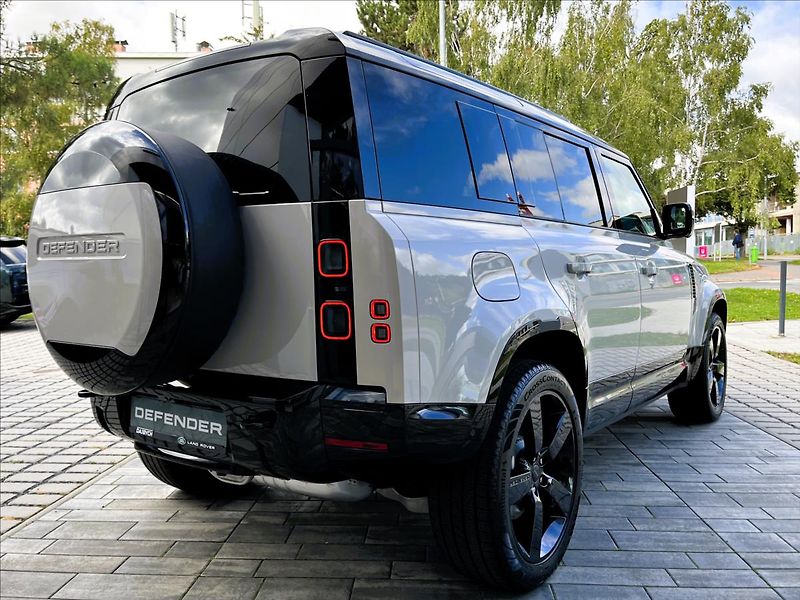 Land Rover Defender (2026) 110 D250 X-DYNAMIC SE - fotka 4 z 26