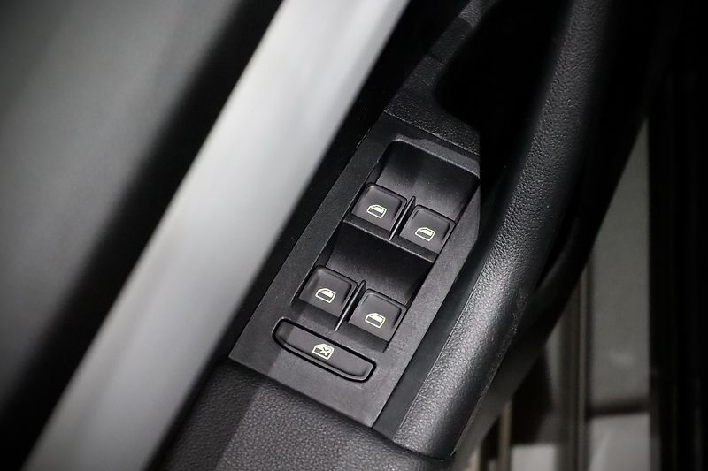 Škoda Octavia 3 Combi 1.2 TSI 77 kW - fotka 17 z 26