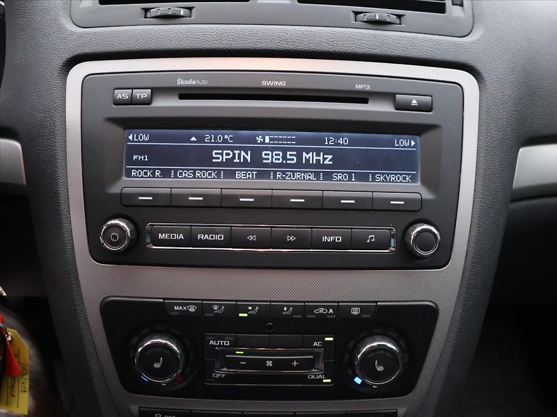 Škoda Octavia 1,6 TDI 77kW Elegance CZ Xenon - fotka 18 z 27