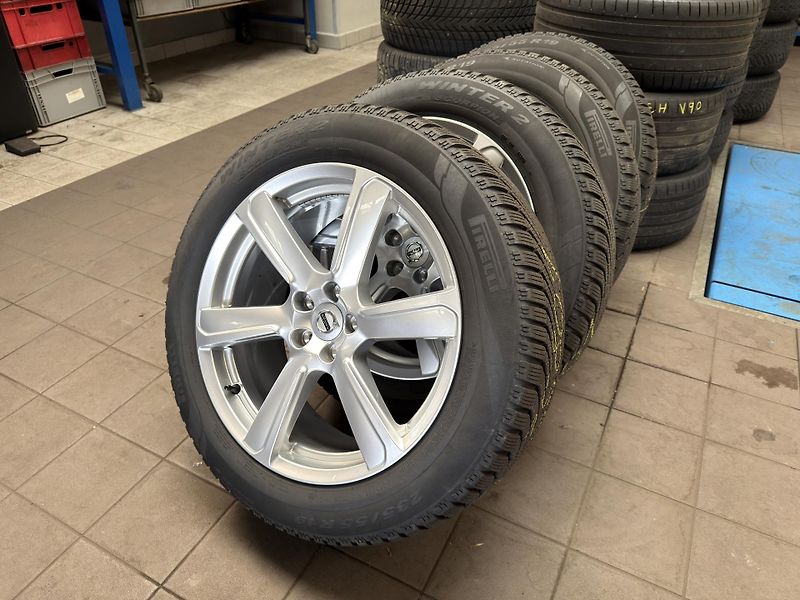 Volvo XC90 T8 AWD / 360 / kola/ REZERVACE - fotka 3 z 51