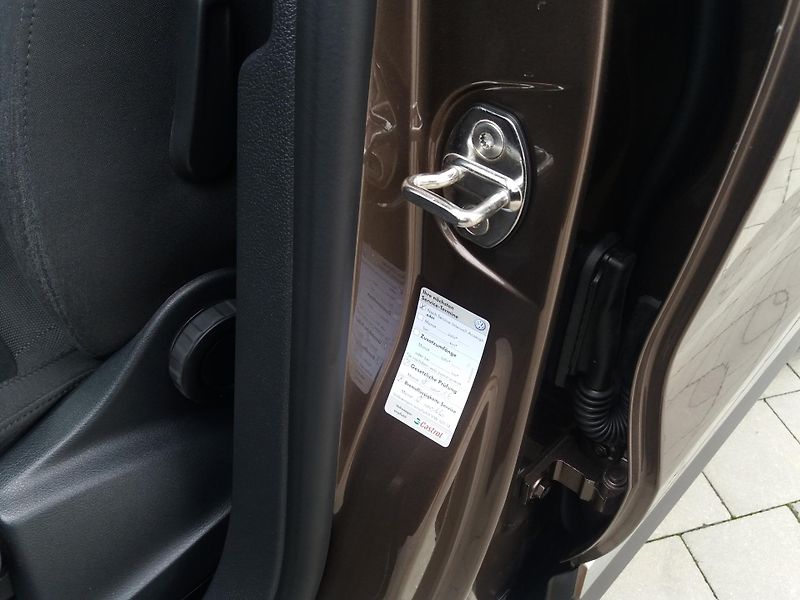 Volkswagen Tiguan 1.4TSi,118kW,Sport-Style,TAŽNY - fotka 18 z 29