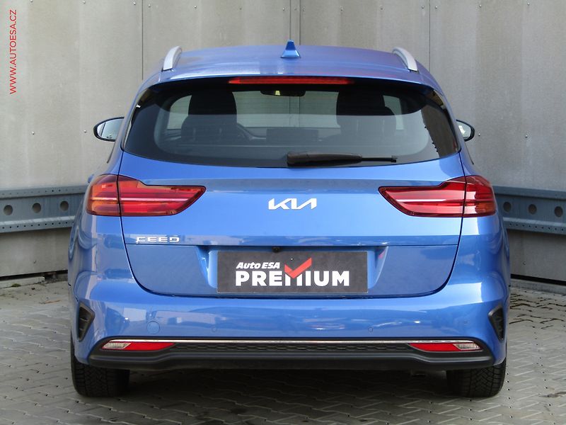 Kia Ceed (2023) 1.5 T-GDi, ČR, AT, navi - fotka 5 z 22