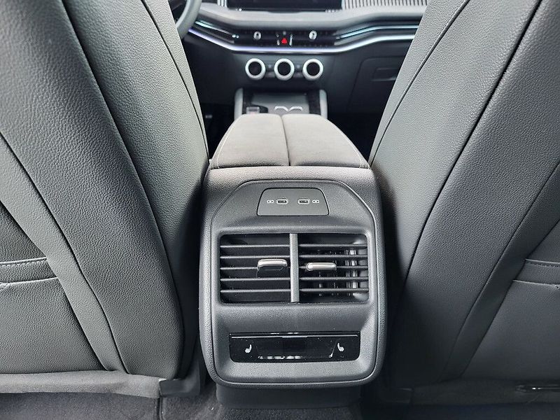 Škoda Superb Sportline 2,0TDI 110kW - fotka 30 z 31