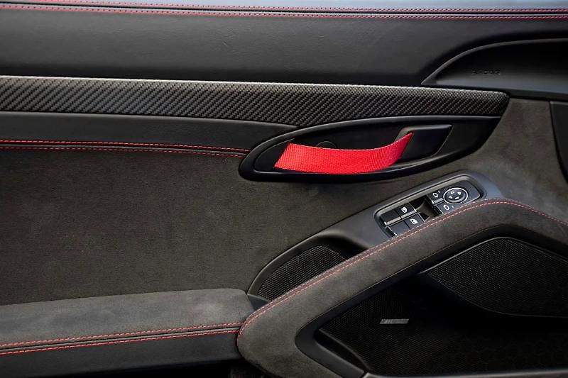 Porsche 718 (2024) Verze RS Weissach - fotka 8 z 12