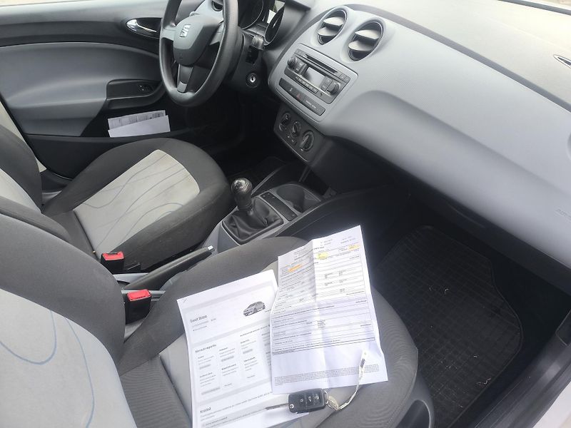Seat Ibiza KRÁSNÁ,145KM,1.MAJITEL - fotka 8 z 16