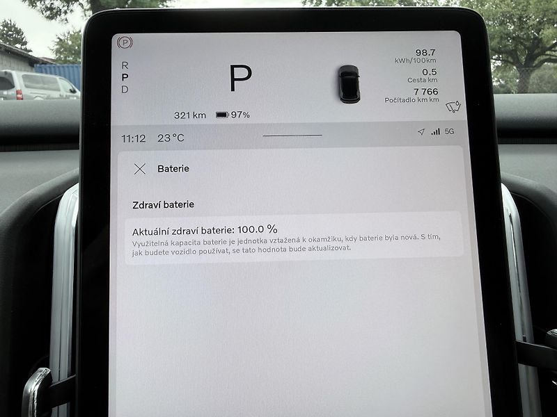 Volvo EX30 P8 CC AWD ULTRA / + sada pneu  - fotka 37 z 52
