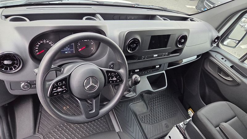 Mercedes-Benz Sprinter 317 CDI/XL - fotka 11 z 23
