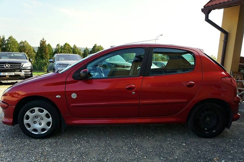 Peugeot 206 (2008) 206 GENERATION 1.4 55 kW - fotka 6 z 30