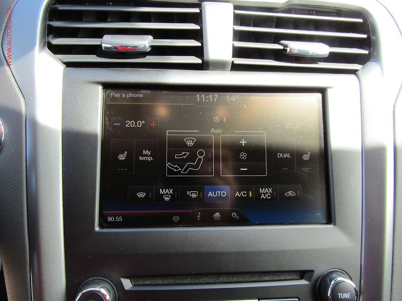 Ford Mondeo (2015) 2.0 TDCi, Titanium, LED, navi - fotka 16 z 26