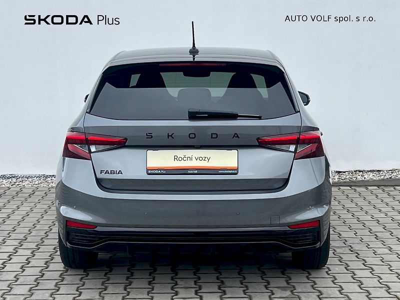 Škoda Fabia (2025) Monte Carlo 1.0 TSI 85 kW 6°ma - fotka 10 z 33