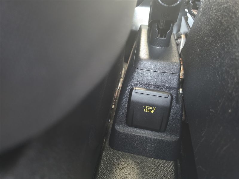 Ford Transit Custom 2,0 TDCi 96KW L2H1 - fotka 35 z 38