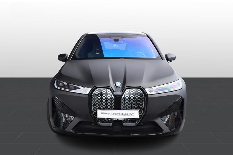 BMW iX xDrive40 - fotka 3 z 17