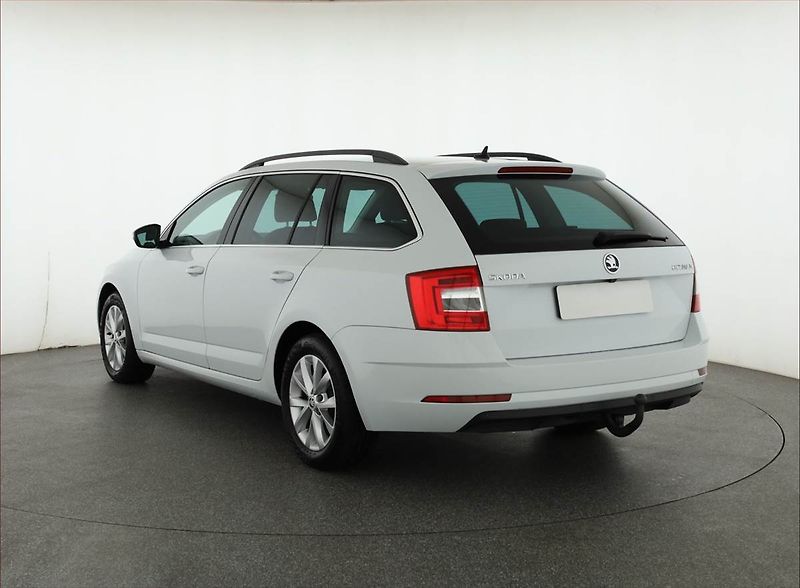 Škoda Octavia (2020) Ambition 1.0 TSI, Navi - fotka 4 z 20