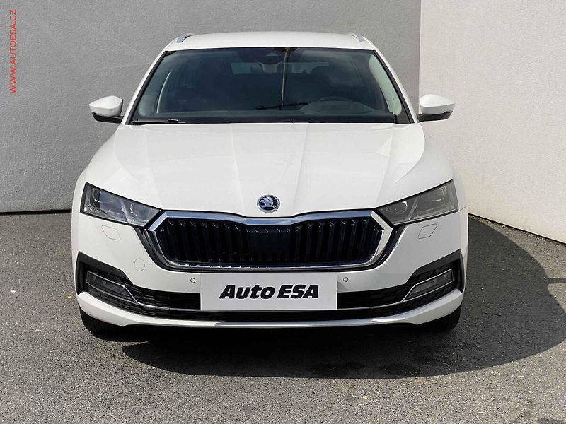 Škoda Octavia (2023) 2.0 TDi, Style, DSG, Webasto - fotka 2 z 20