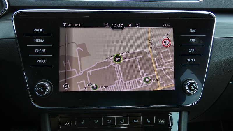 Škoda Superb 2,0 TDI 147kw DSG Style - fotka 15 z 16