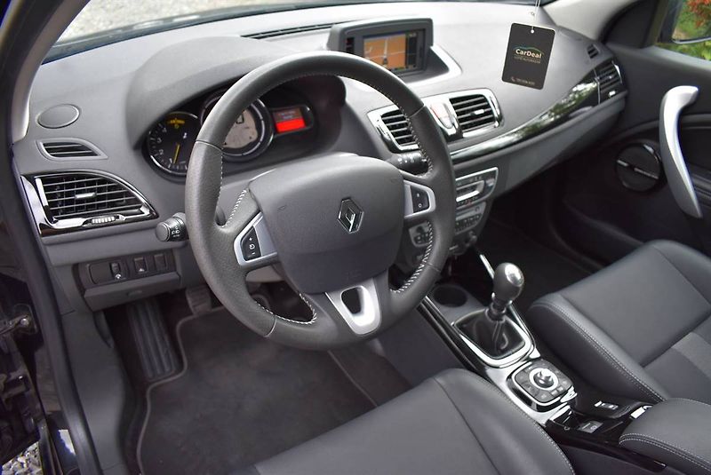 Renault Mégane 1,9 DCi BOSE,96KW,NAVI,PĚKNÝ - fotka 8 z 19